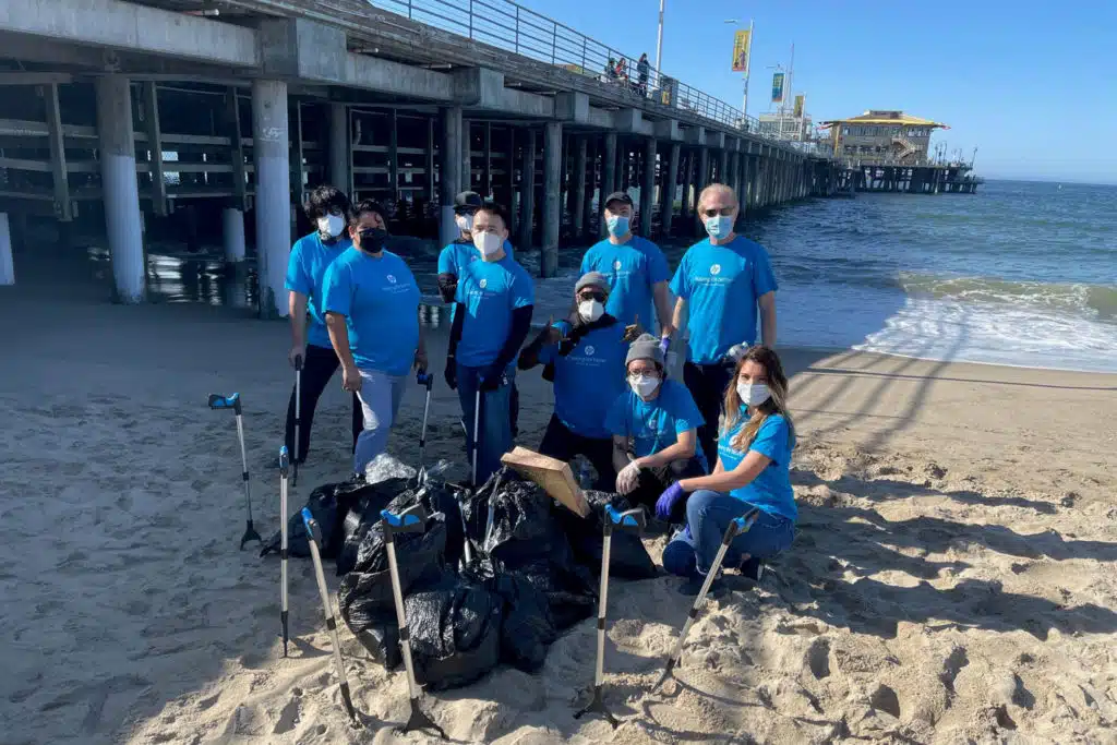 HP-Los-Angeles-Emps-Beach-Cleanup-2021
